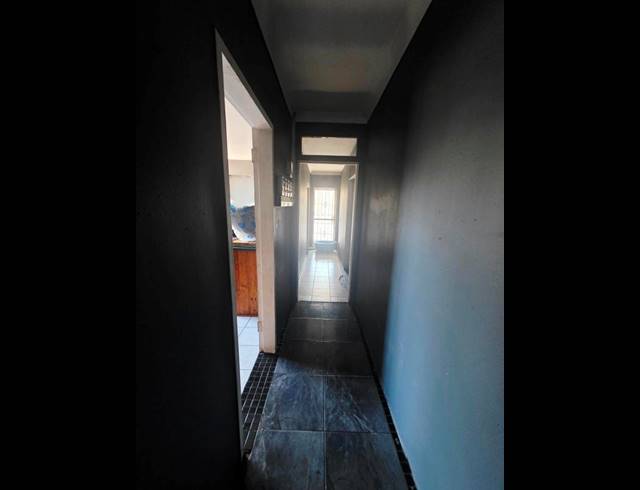 5 BEDROOM HOUSE FOR SALE IN KLOPPERPARK